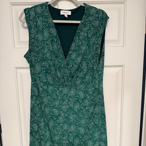 Gilli Dresses & Skirts - Gilli Green Polka Dot Faux Wrap Dress.  Size 2X